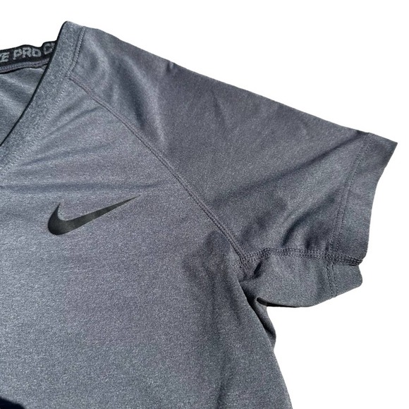 Nike Pro Combat Dri Fit T Shirt Womens Fitted Lightweight Gray Extra Small - Picture 4 of 10